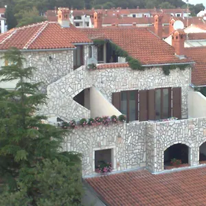 Collins , Pula Kroatien